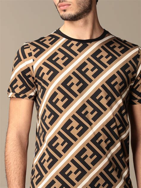 camisetas fendi para hombre.